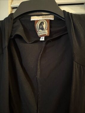 Lee Lee Valise Black Women's wrap top